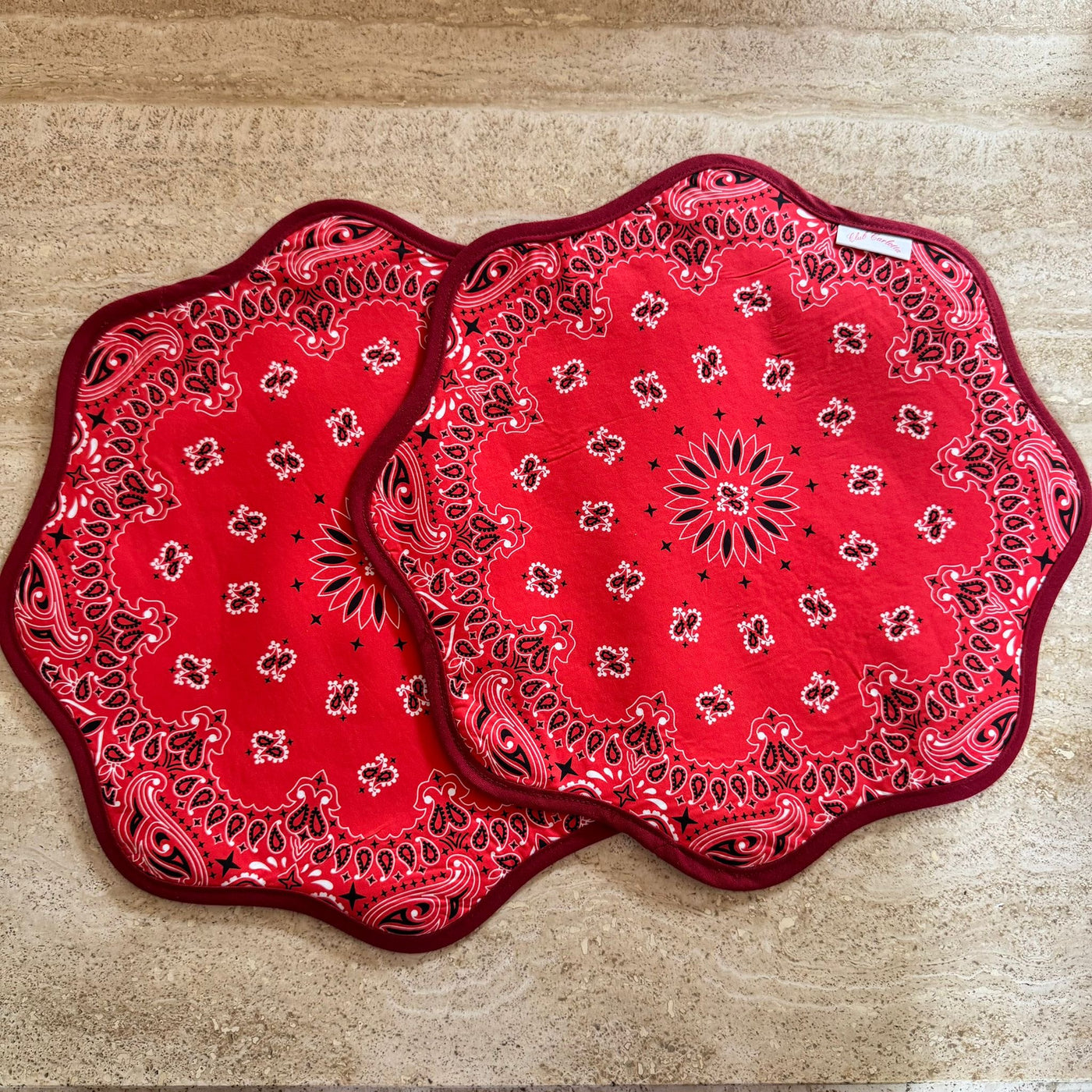 Set of 2 two sided Lily Paisley placemats red/blue