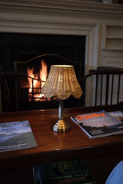 Numi lamp rattan scallop