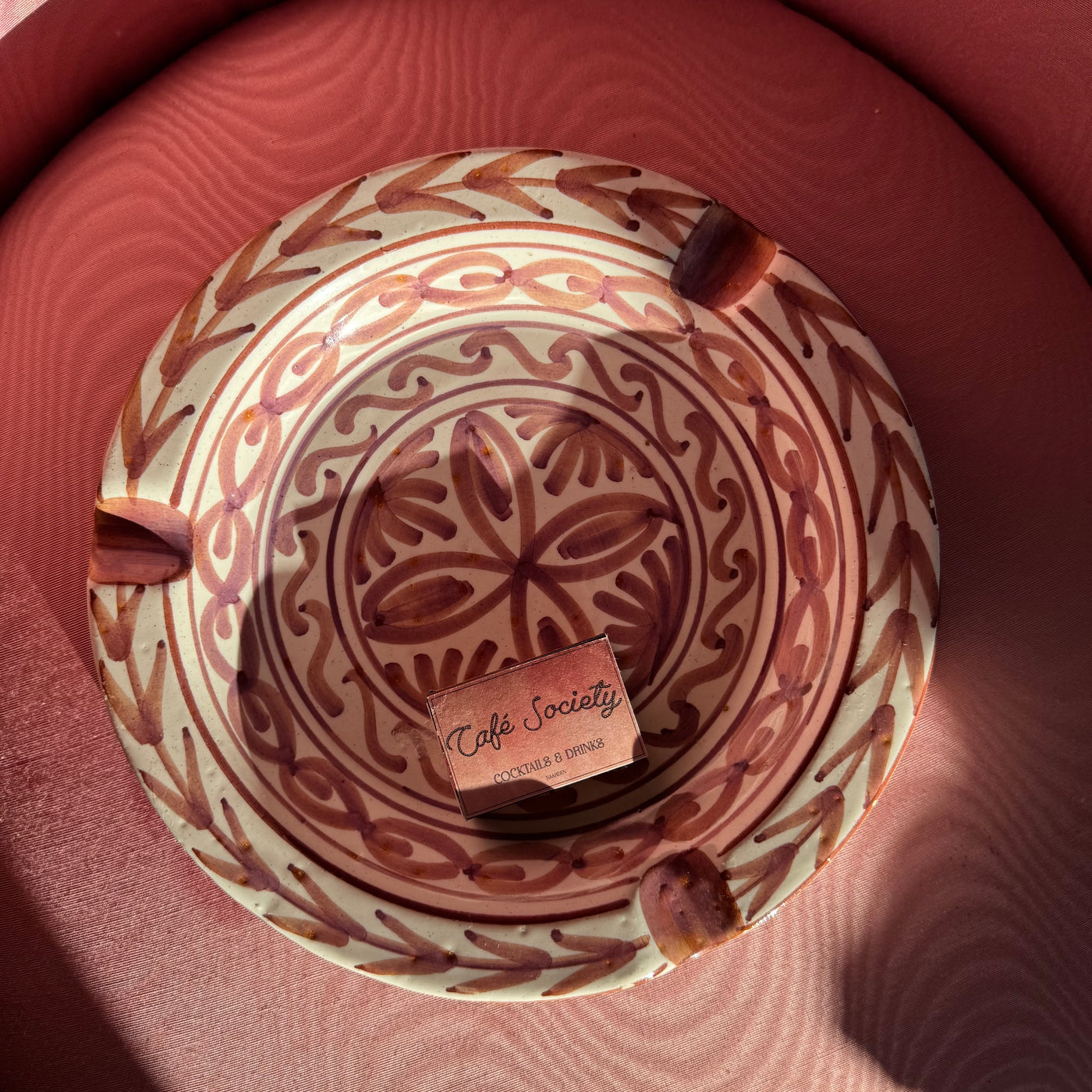 Vintage handpainted ashtray XL