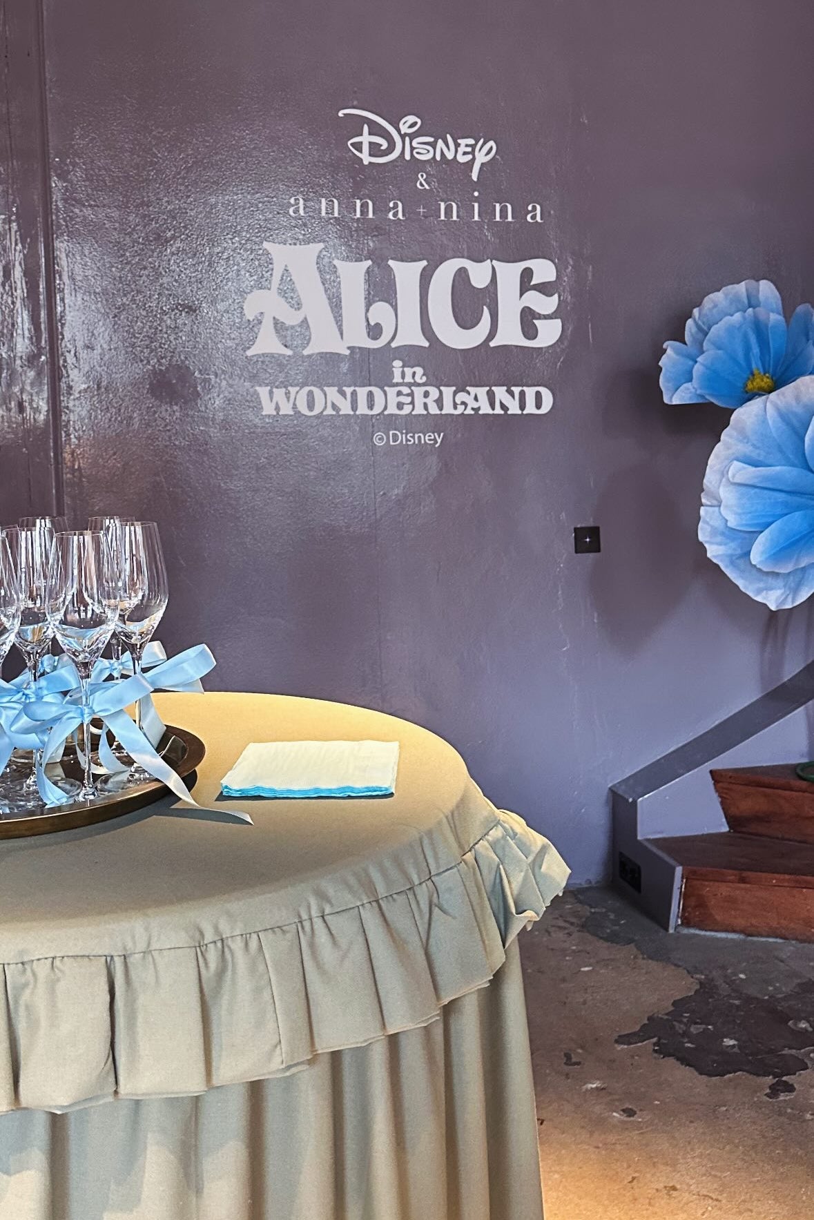 High party tablecloth sage