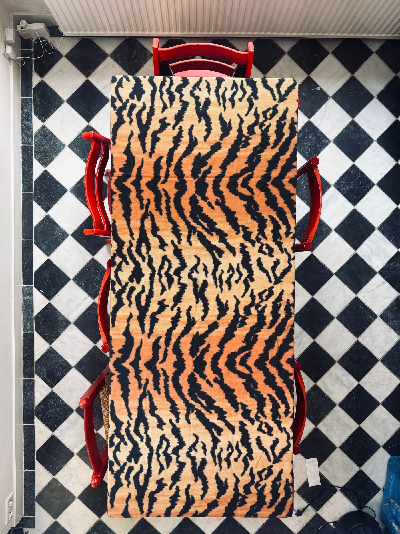 Tiger tablecloth retangle 250 x 140 cm