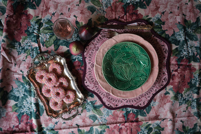 Set of 2 two-sided Lily Paisley placemats olive/pink