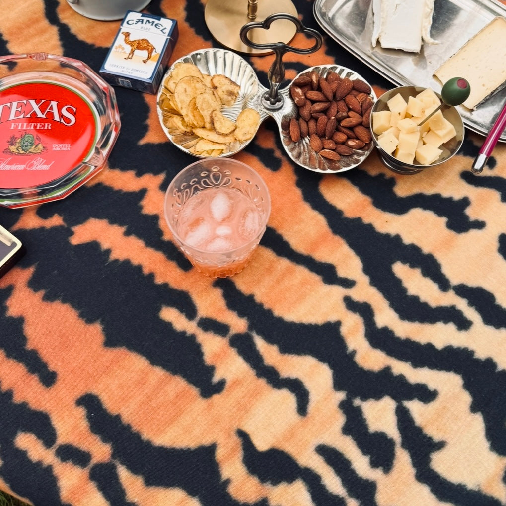 Tiger tablecloth retangle 250 x 140 cm