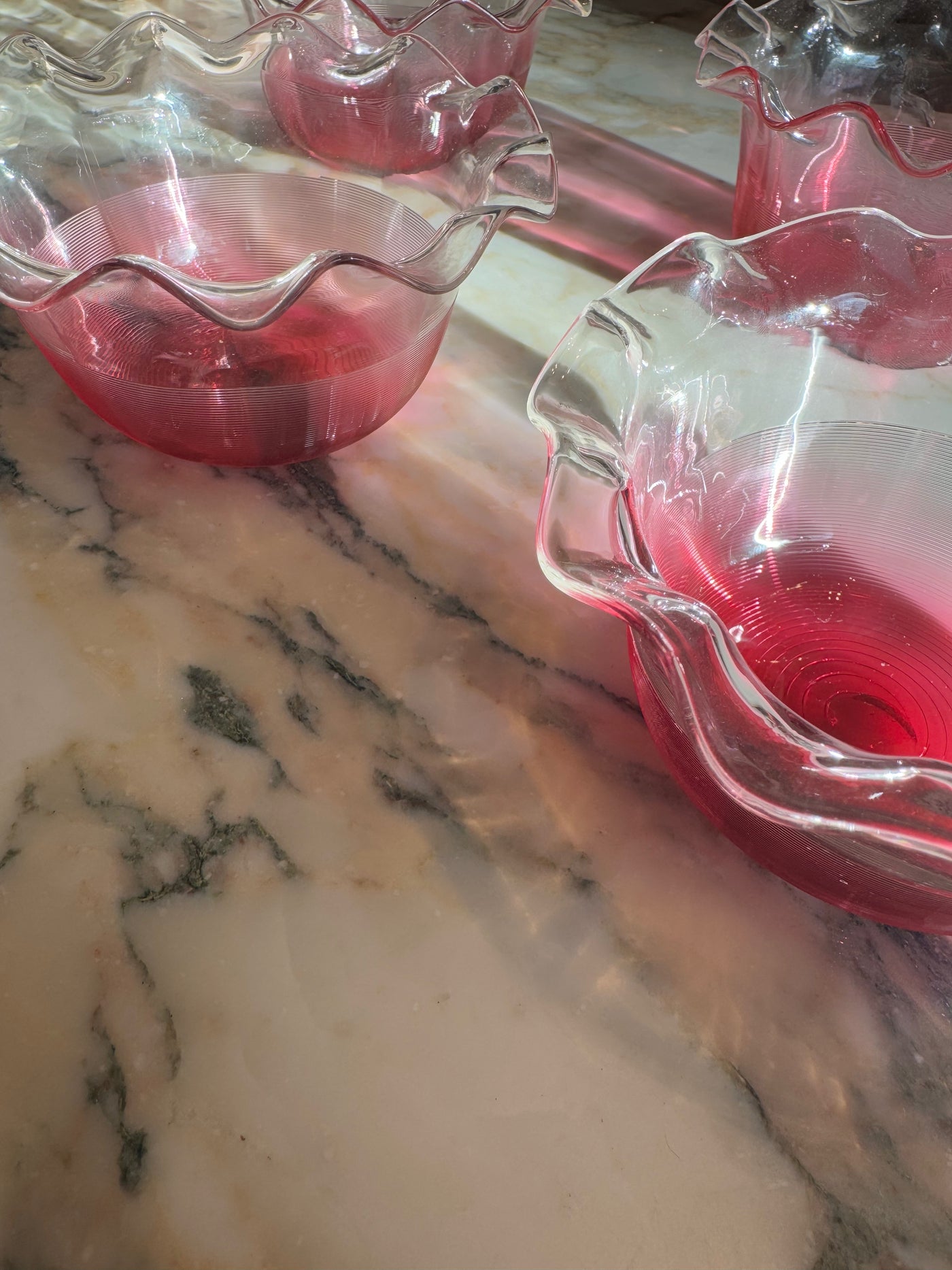 Set of 4 vintage scalloped glass bowls