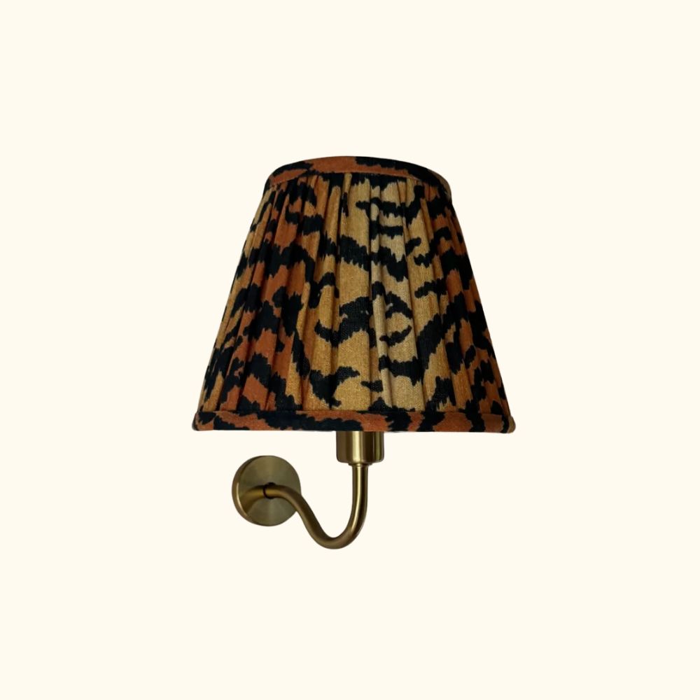 Poppy wall light tiger