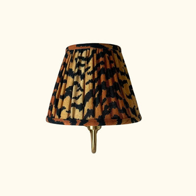 Poppy wall light tiger
