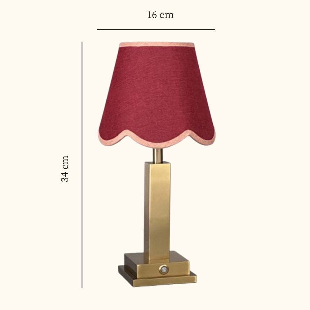 Philia tablelamp red scallop